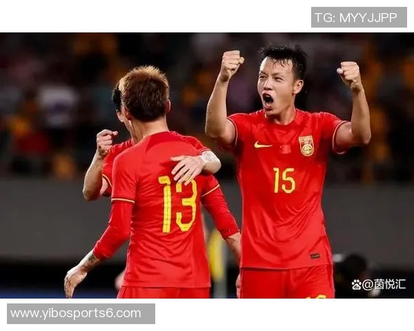 足球队的标准人数是多少人以及替补球员的数量和角色分析